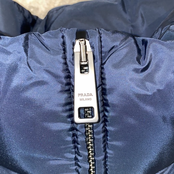 Prada Re-Nylon Puffer down vest - Picture 4 of 5